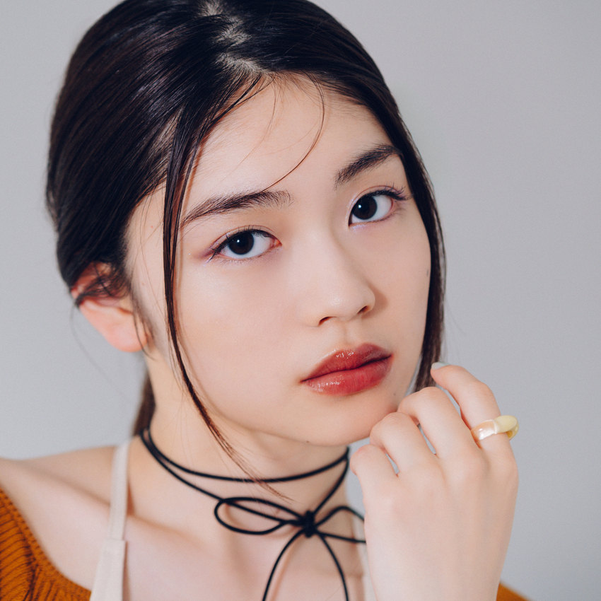 ヘアメイクさん提案！今買って秋も活躍、“リップが主役”のメイクアップ